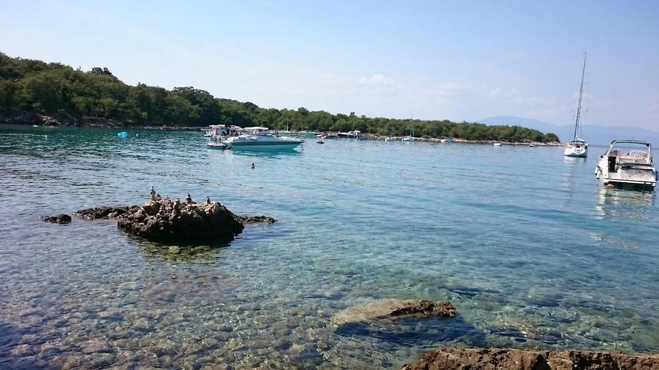 Apartment Marija Njivice Croatia